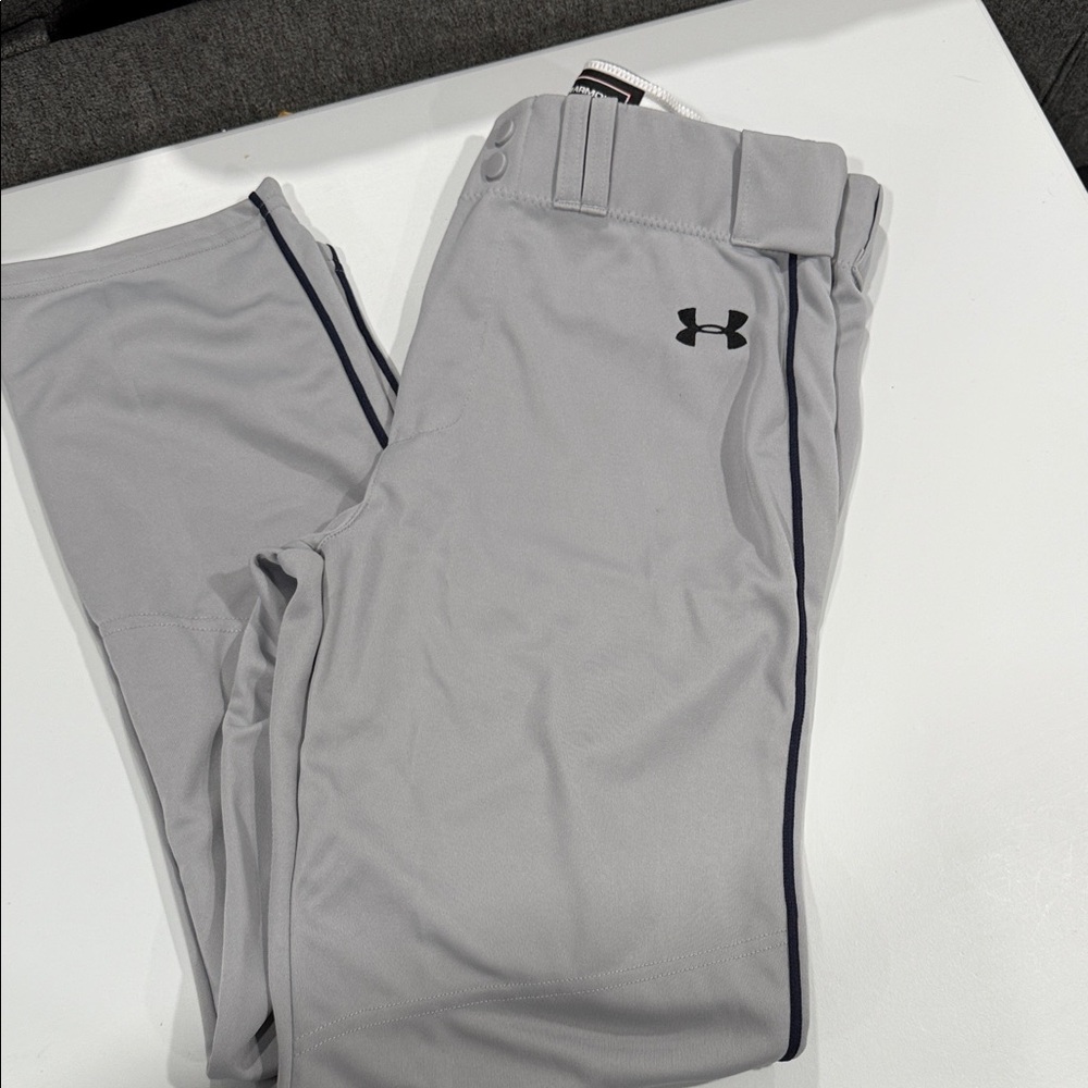 Men’s Under Armour Light Gray Baseball Pants Gray with Navy blue piping
